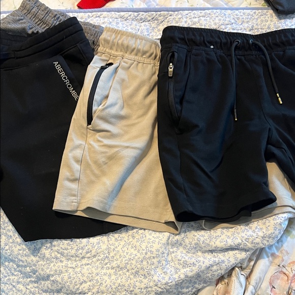 Shorts bundle. - Picture 1 of 16